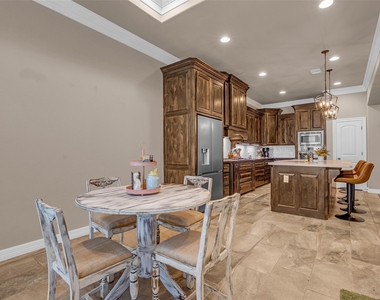209 Mandavilla Way - Photo Thumbnail 20