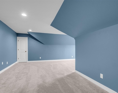 209 Mandavilla Way - Photo Thumbnail 30