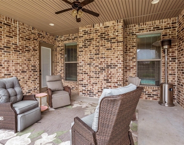 209 Mandavilla Way - Photo Thumbnail 38