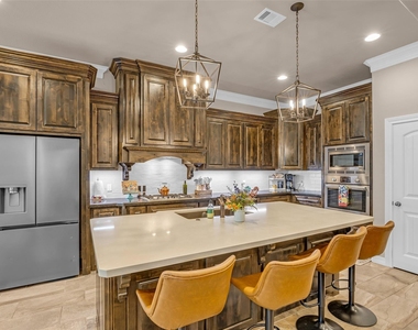 209 Mandavilla Way - Photo Thumbnail 3