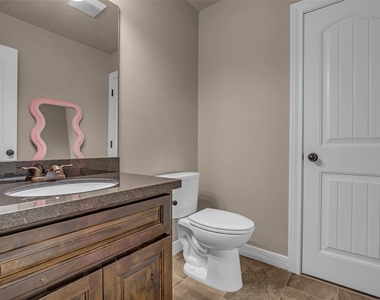 209 Mandavilla Way - Photo Thumbnail 31