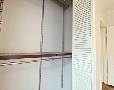 1142 Dunbar Street - Photo Thumbnail 11