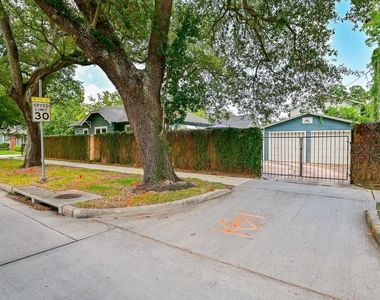 1142 Dunbar Street - Photo Thumbnail 21