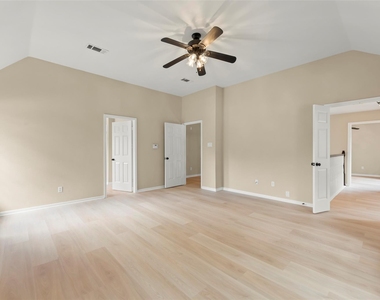 3230 Serene Oak Drive - Photo Thumbnail 27