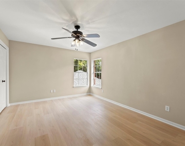 3230 Serene Oak Drive - Photo Thumbnail 36