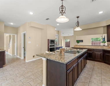 3230 Serene Oak Drive - Photo Thumbnail 14