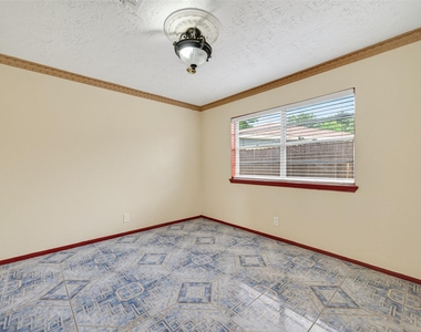 9318 Benning Drive - Photo Thumbnail 13