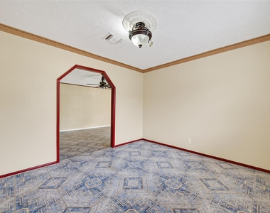 9318 Benning Drive - Photo Thumbnail 14