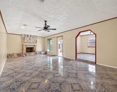 9318 Benning Drive - Photo Thumbnail 5