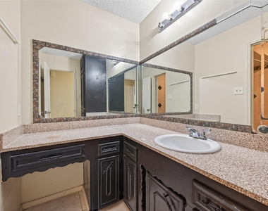 9318 Benning Drive - Photo Thumbnail 25