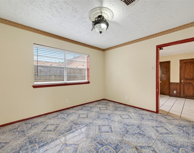 9318 Benning Drive - Photo Thumbnail 16