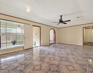 9318 Benning Drive - Photo Thumbnail 8