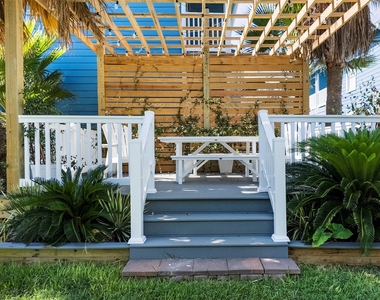 3506 Cove View Boulevard - Photo Thumbnail 13