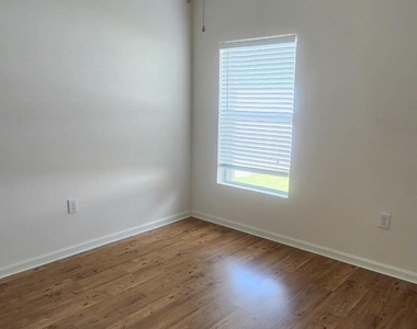 482 Hollow Glen Drive - Photo Thumbnail 15