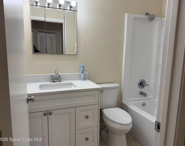 865 Ne Nevada Drive Ne - Photo Thumbnail 11