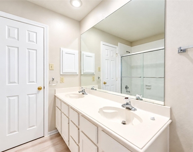 1703 Stemply Court - Photo Thumbnail 25
