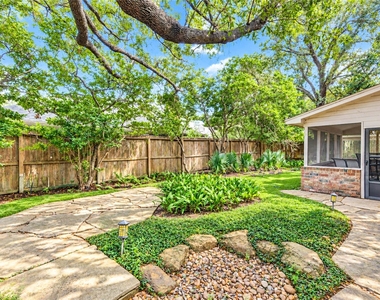 1703 Stemply Court - Photo Thumbnail 36