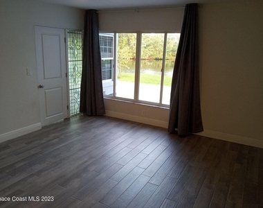 3679 Oakhill Drive - Photo Thumbnail 11