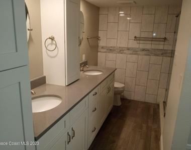 3679 Oakhill Drive - Photo Thumbnail 12
