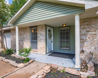 501 Bellmar Lane - Photo Thumbnail 3