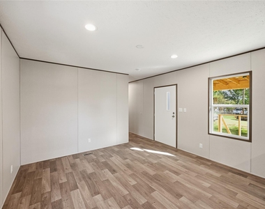 38904 West Drive - Photo Thumbnail 4