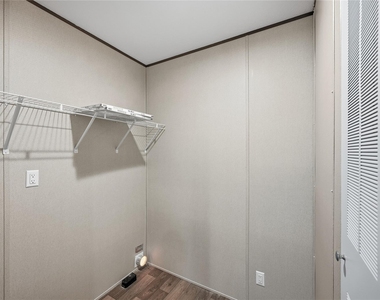 38904 West Drive - Photo Thumbnail 12
