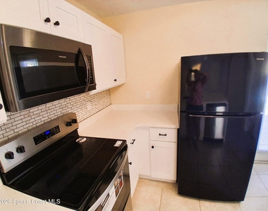 895 Luminary Circle - Photo Thumbnail 8