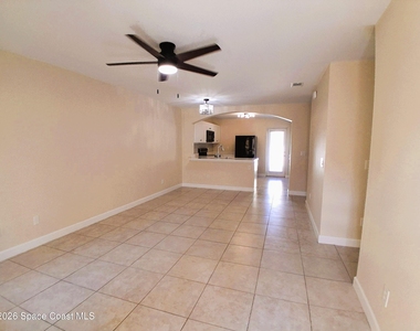 895 Luminary Circle - Photo Thumbnail 4