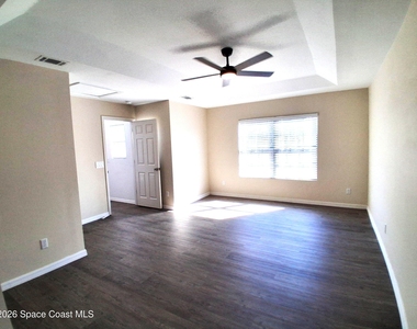 895 Luminary Circle - Photo Thumbnail 21