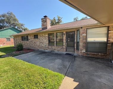 124 Tamarisk Trail - Photo Thumbnail 16