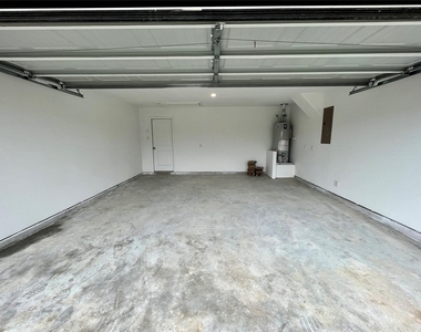 8810 Wooster Trails Drive - Photo Thumbnail 12