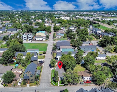 1015 E 32nd Street - Photo Thumbnail 42