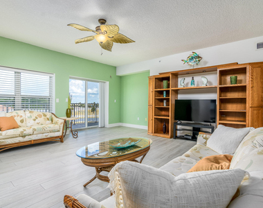 105 Pulsipher Avenue - Photo Thumbnail 9