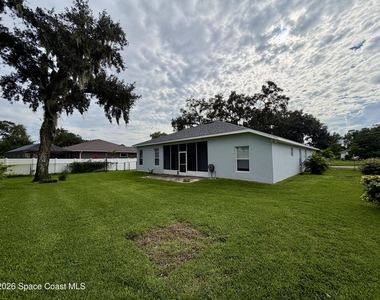 1051 Meadowbrook Road Ne - Photo Thumbnail 19