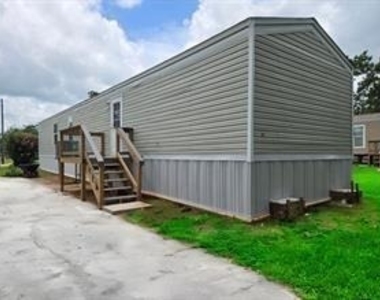202 W Austin Street - Photo Thumbnail 9