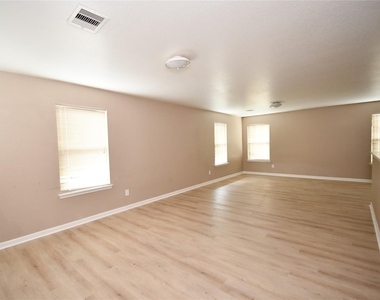 6618 Hawthorne Falls Lane - Photo Thumbnail 39
