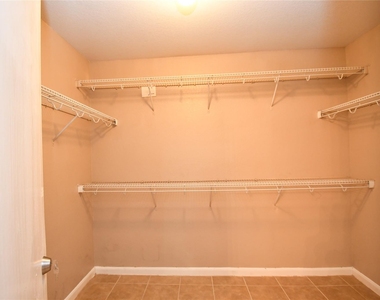6618 Hawthorne Falls Lane - Photo Thumbnail 22