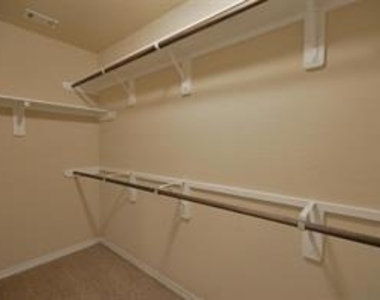 3615 Kennington Court - Photo Thumbnail 13