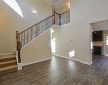 3615 Kennington Court - Photo Thumbnail 9