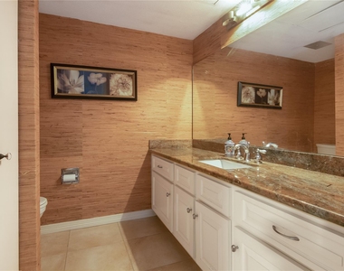 1802 Stoney Brook Drive - Photo Thumbnail 18