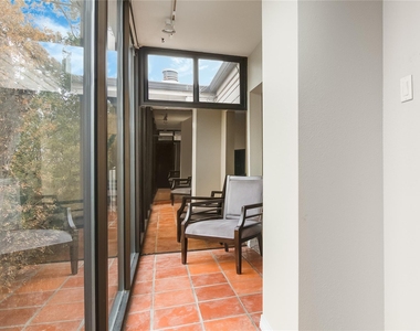 1802 Stoney Brook Drive - Photo Thumbnail 22