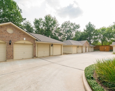 6607 Lake Woodlands Drive - Photo Thumbnail 13