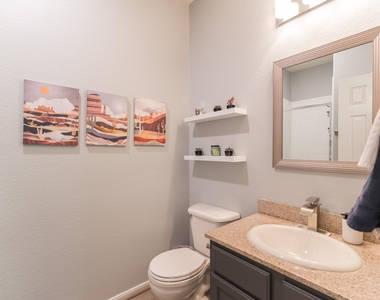 6607 Lake Woodlands Drive - Photo Thumbnail 8