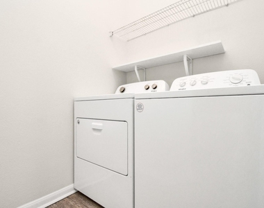 2222 Maroneal Street - Photo Thumbnail 12