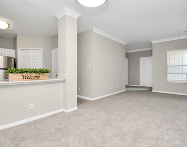 2222 Maroneal Street - Photo Thumbnail 3