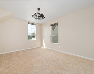 17302 Milrig Court - Photo Thumbnail 28