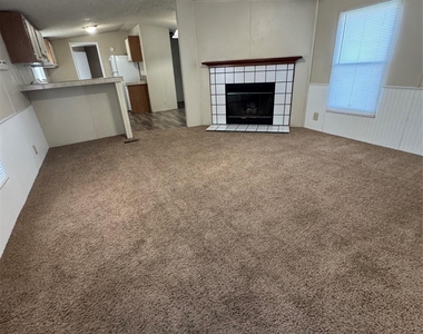 1405 B Street - Photo Thumbnail 2