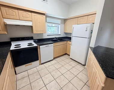 4041 Law Street - Photo Thumbnail 7