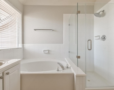 43 Alderon Woods Place - Photo Thumbnail 27