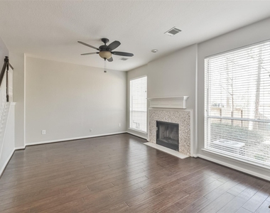 43 Alderon Woods Place - Photo Thumbnail 7